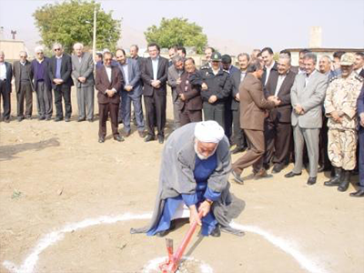 کلنگ زنی ساختمان دیالیز مهاباد